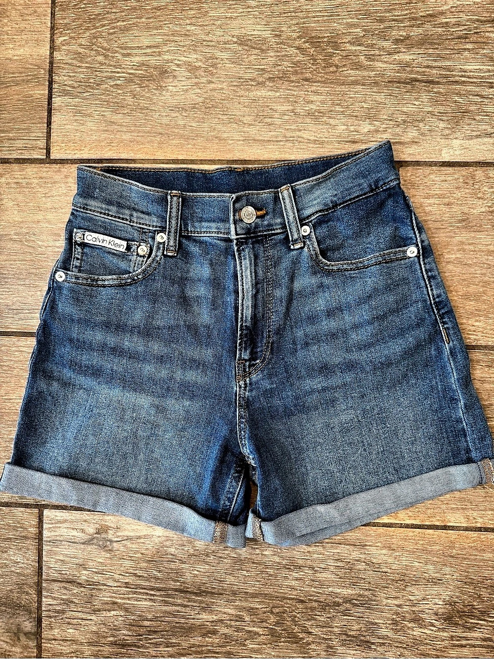 Calvin Klein Women's Denim Jean Shorts Waist 26